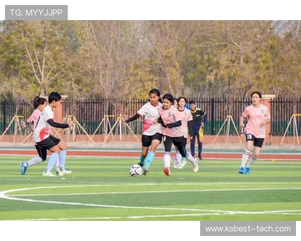 足球点燃激情青春梦想奋进新时代绿茵谱写辉煌篇章