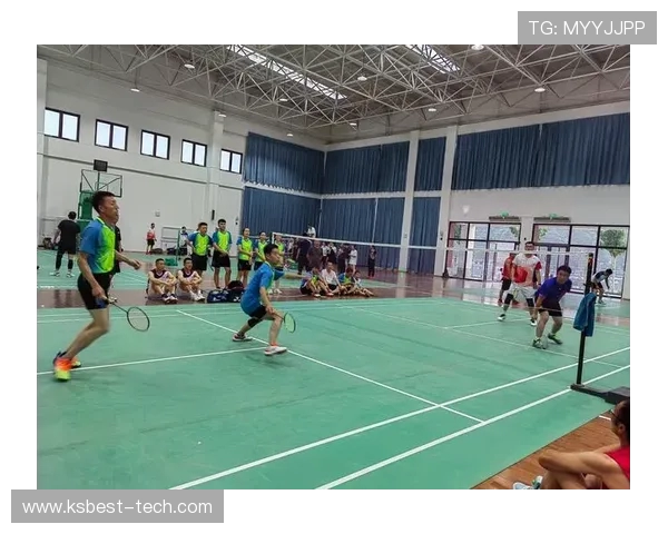 南京羽毛球队与西安羽毛球队耐力较量赛后分析与反思 南京羽毛球队与西安羽毛球队耐力较量赛后分析与反思